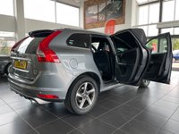 USED 2016 16 VOLVO XC60 2.4 D4 R-DESIGN LUX NAV AWD 5d 187 BHP FULL LEATHER INTERIOR HEATED SEATS