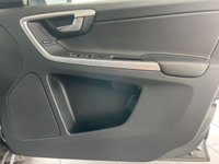 USED 2016 16 VOLVO XC60 2.4 D4 R-DESIGN LUX NAV AWD 5d 187 BHP FULL LEATHER INTERIOR HEATED SEATS