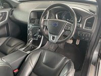 USED 2016 16 VOLVO XC60 2.4 D4 R-DESIGN LUX NAV AWD 5d 187 BHP FULL LEATHER INTERIOR HEATED SEATS