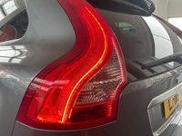 USED 2016 16 VOLVO XC60 2.4 D4 R-DESIGN LUX NAV AWD 5d 187 BHP FULL LEATHER INTERIOR HEATED SEATS