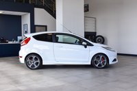 USED 2016 65 FORD FIESTA 1.6 ST-2 3d 180 BHP SYNC Sat Nav, DAB, Recaro's