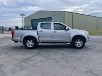 USED 2014 64 ISUZU D-MAX 2.5 TD YUKON DCB 164 BHP LOOKS AND DRIVES EXTREMELY WELL