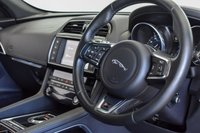 USED 2016 16 JAGUAR F-PACE 3.0 V6 S AWD 5d 296 BHP 22-in Alloys, Pan Roof, Camera