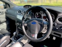USED 2010 59 FORD FOCUS 2.5 ST-3 3d 223 BHP 