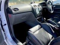 USED 2010 59 FORD FOCUS 2.5 ST-3 3d 223 BHP 