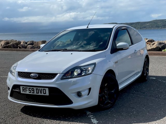 2010 59 Ford Focus 2.5 ST-3 3d 223 BHP