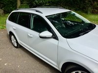 USED 2015 15 SKODA OCTAVIA 1.4 ELEGANCE TSI DSG 5d AUTO 139 BHP//30 POUND ROAD TAX///PARK PLOT//BLUETOOTH//1/2 LEATHER//SATNAV//FULL SKODA SERVING//1 RETIRED LADY OWNER+MOBILITY FINANCE //ELECTRIC FOLD MIRRORS//ULEZ COMPLIANT//JUST SERVICED BY US 139 BHP//30 POUND ROAD TAX///PARK PILOT//BLUETOOTH//1/2 LEATHER//SATNAV//FULL SKODA SERVING//1 RETIRED LADY OWNER+MOBILITY FINANCE //ELECTRIC FOLD MIRRORS//ULEZ COMPLIANT////JUST SERVICED BY US