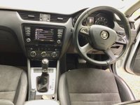 USED 2015 15 SKODA OCTAVIA 1.4 ELEGANCE TSI DSG 5d AUTO 139 BHP//30 POUND ROAD TAX///PARK PLOT//BLUETOOTH//1/2 LEATHER//SATNAV//FULL SKODA SERVING//1 RETIRED LADY OWNER+MOBILITY FINANCE //ELECTRIC FOLD MIRRORS//ULEZ COMPLIANT//JUST SERVICED BY US 139 BHP//30 POUND ROAD TAX///PARK PILOT//BLUETOOTH//1/2 LEATHER//SATNAV//FULL SKODA SERVING//1 RETIRED LADY OWNER+MOBILITY FINANCE //ELECTRIC FOLD MIRRORS//ULEZ COMPLIANT////JUST SERVICED BY US