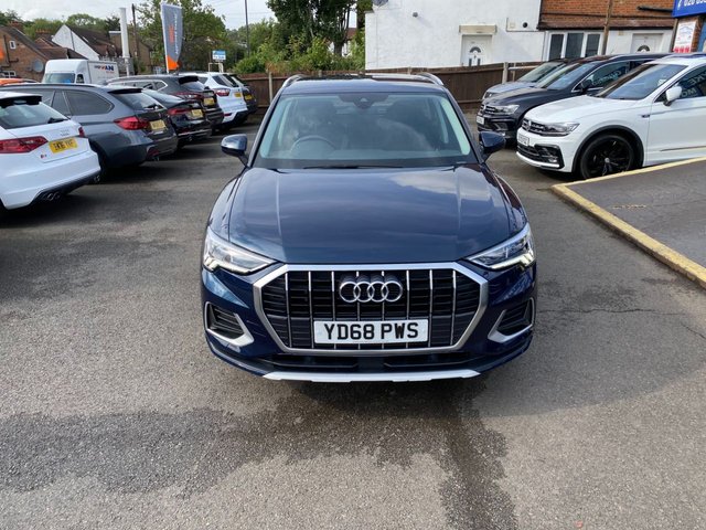 View our AUDI Q3