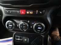 USED 2015 15 JEEP RENEGADE 1.6 M-JET LIMITED 5d 118 BHP GREAT FACTORY OPTION LOADED JEEP WITH THE LEATHER INTERIOR.