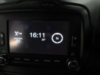 USED 2015 15 JEEP RENEGADE 1.6 M-JET LIMITED 5d 118 BHP GREAT FACTORY OPTION LOADED JEEP WITH THE LEATHER INTERIOR.