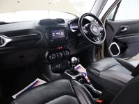 USED 2015 15 JEEP RENEGADE 1.6 M-JET LIMITED 5d 118 BHP GREAT FACTORY OPTION LOADED JEEP WITH THE LEATHER INTERIOR.