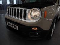 USED 2015 15 JEEP RENEGADE 1.6 M-JET LIMITED 5d 118 BHP GREAT FACTORY OPTION LOADED JEEP WITH THE LEATHER INTERIOR.