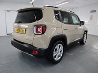 USED 2015 15 JEEP RENEGADE 1.6 M-JET LIMITED 5d 118 BHP GREAT FACTORY OPTION LOADED JEEP WITH THE LEATHER INTERIOR.