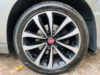 USED 2017 17 FIAT TIPO 1.2 MULTIJET LOUNGE 5d 95 BHP SATELLITE NAVIGATION REAR PARK CAMERA