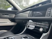 USED 2017 66 JAGUAR XF 3.0 V6 S 4d 296 BHP Electric Glass Sunroof Sat Nav