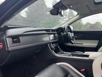 USED 2017 66 JAGUAR XF 3.0 V6 S 4d 296 BHP Electric Glass Sunroof Sat Nav
