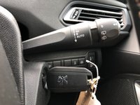 USED 2019 69 PEUGEOT 308 SW 1.5 BLUEHDI S/S SW TECH EDITION 5d 129 BHP 2 KEYS+FSH+1 OWNER FROM NEW++NAVIGATION+PARKING SENSORS+CLIMATE+PANORAMIC ROOF+PRIVACY GLASS+ADAPTIVE CRUISE+PARK ASSIST+PARKING CAMERA+HALF LEATHER TRIM+BLUETOOTH+MEDIA+AUX+USB+DAB