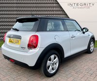 USED 2020 70 MINI HATCH COOPER 1.5 COOPER CLASSIC 3d 134 BHP DAB RADIO & BLUETOOTH AUDIO