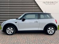 USED 2020 70 MINI HATCH COOPER 1.5 COOPER CLASSIC 3d 134 BHP DAB RADIO & BLUETOOTH AUDIO