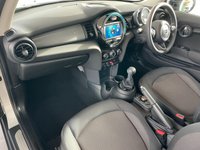 USED 2020 70 MINI HATCH COOPER 1.5 COOPER CLASSIC 3d 134 BHP DAB RADIO & BLUETOOTH AUDIO