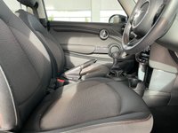 USED 2020 70 MINI HATCH COOPER 1.5 COOPER CLASSIC 3d 134 BHP DAB RADIO & BLUETOOTH AUDIO