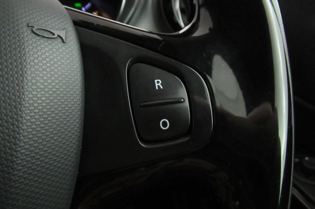 USED 2015 65 RENAULT CAPTUR 1.5 DYNAMIQUE S NAV DCI 5d 90 BHP 
