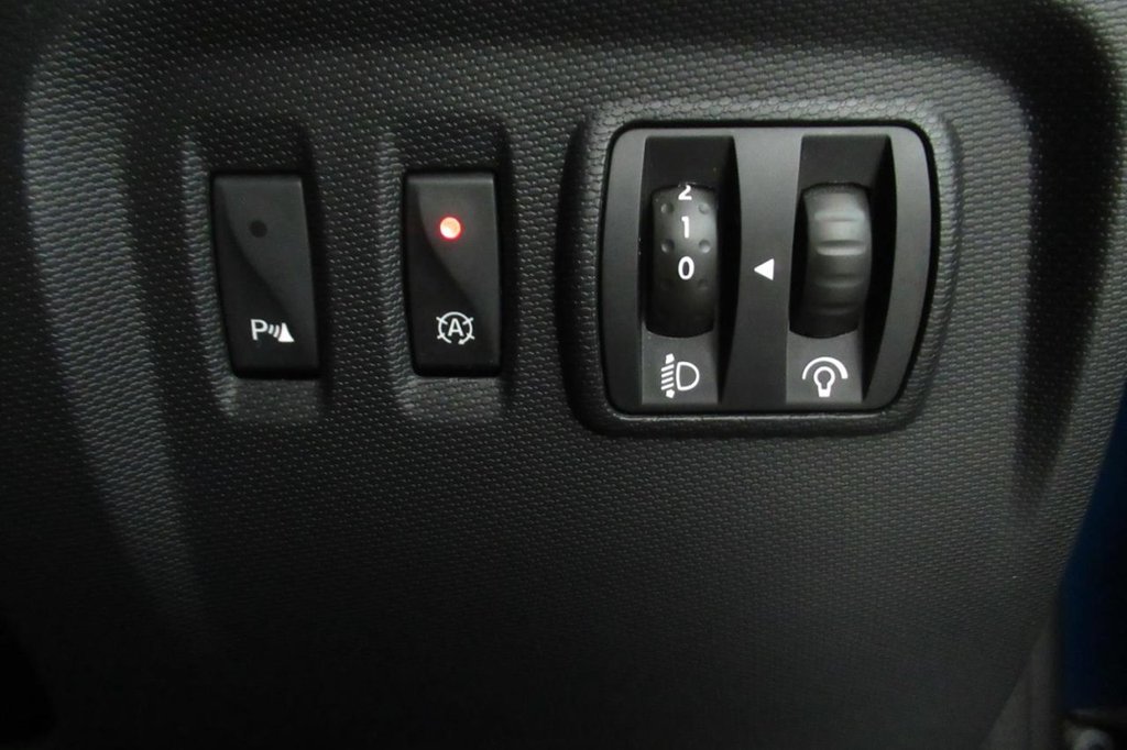 USED 2015 65 RENAULT CAPTUR 1.5 DYNAMIQUE S NAV DCI 5d 90 BHP 
