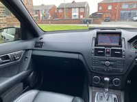 USED 2009 09 MERCEDES-BENZ C-CLASS 6.2 C63 AMG 4d 451 BHP 