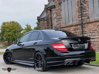 USED 2009 09 MERCEDES-BENZ C-CLASS 6.2 C63 AMG 4d 451 BHP 