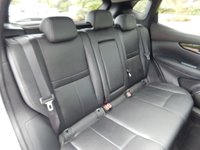 USED 2014 14 NISSAN QASHQAI 1.6 DCI TEKNA 5d 128 BHP LADY OWNED-19in GLOSS BLACK ALLOYS