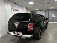 USED 2015 65 MITSUBISHI L200 2.4 DI-D 4X4 BARBARIAN DCB 178 BHP * PARK SENSORS * REV CAMERA * AIR CON * LEATHER * NAV * ALLOYS *