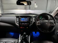 USED 2015 65 MITSUBISHI L200 2.4 DI-D 4X4 BARBARIAN DCB 178 BHP * PARK SENSORS * REV CAMERA * AIR CON * LEATHER * NAV * ALLOYS *