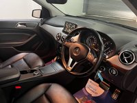 USED 2013 13 MERCEDES-BENZ B-CLASS 1.8 B200 CDI BLUEEFFICIENCY SPORT 5d 136 BHP * LEATHER TRIM * 18" ALLOYS * PRIVACY * AIR CON * REV CAMERA *