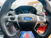 USED 2011 61 FORD FOCUS 1.6 TITANIUM 5d 124 BHP Stunning Top of the Range Petrol Ford Focus