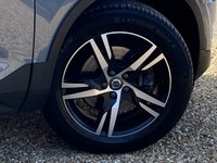 USED 2019 19 VOLVO XC40 2.0 T4 R-DESIGN AWD 5d 188 BHP 