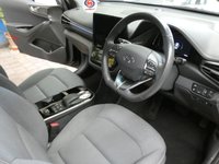 USED 2020 20 HYUNDAI IONIQ 0.0 PREMIUM 5d 135 BHP SAT NAV HEATED SEATS CAMERA HYUNDAI WARRANTY TILL JUNE 2025