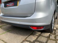 USED 2013 63 FORD C-MAX 1.6 ZETEC 5d 104 BHP 2013/63reg FORD C/MAX ZETEC MPV 5DR - 16 INCH ALLOY WHEELS - FORD SYNC/BLUETOOTH - AIR-CON - 1 FORMER KEEPER - INCREDIBLY LOW MILEAGE 24,601 MLS ONLY - 12 MONTHS FULL MOT