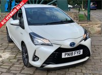 USED 2018 18 TOYOTA YARIS 1.5 VVT-I ICON TECH 5d 73 BHP 2018 TOYOTA YARIS ICON TECH - VVTi - SELF CHARGING HYBRID ELEC VEHICLE - AUTOMATIC - SAT-NAV - REAR REVERSE CAMERA - 1 FORMER KEEPER - SERVICE HISTORY