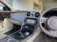 USED 2013 63 JAGUAR XJ 3.0 D V6 PORTFOLIO 4d 275 BHP 
