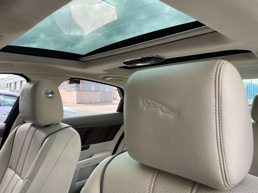 USED 2013 63 JAGUAR XJ 3.0 D V6 PORTFOLIO 4d 275 BHP 