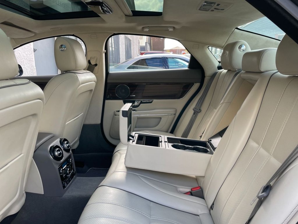 USED 2013 63 JAGUAR XJ 3.0 D V6 PORTFOLIO 4d 275 BHP 