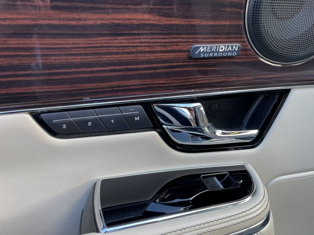 USED 2013 63 JAGUAR XJ 3.0 D V6 PORTFOLIO 4d 275 BHP 