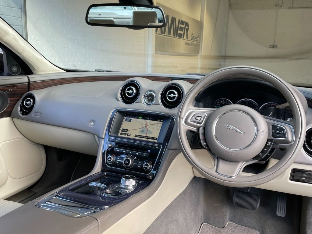 USED 2013 63 JAGUAR XJ 3.0 D V6 PORTFOLIO 4d 275 BHP 