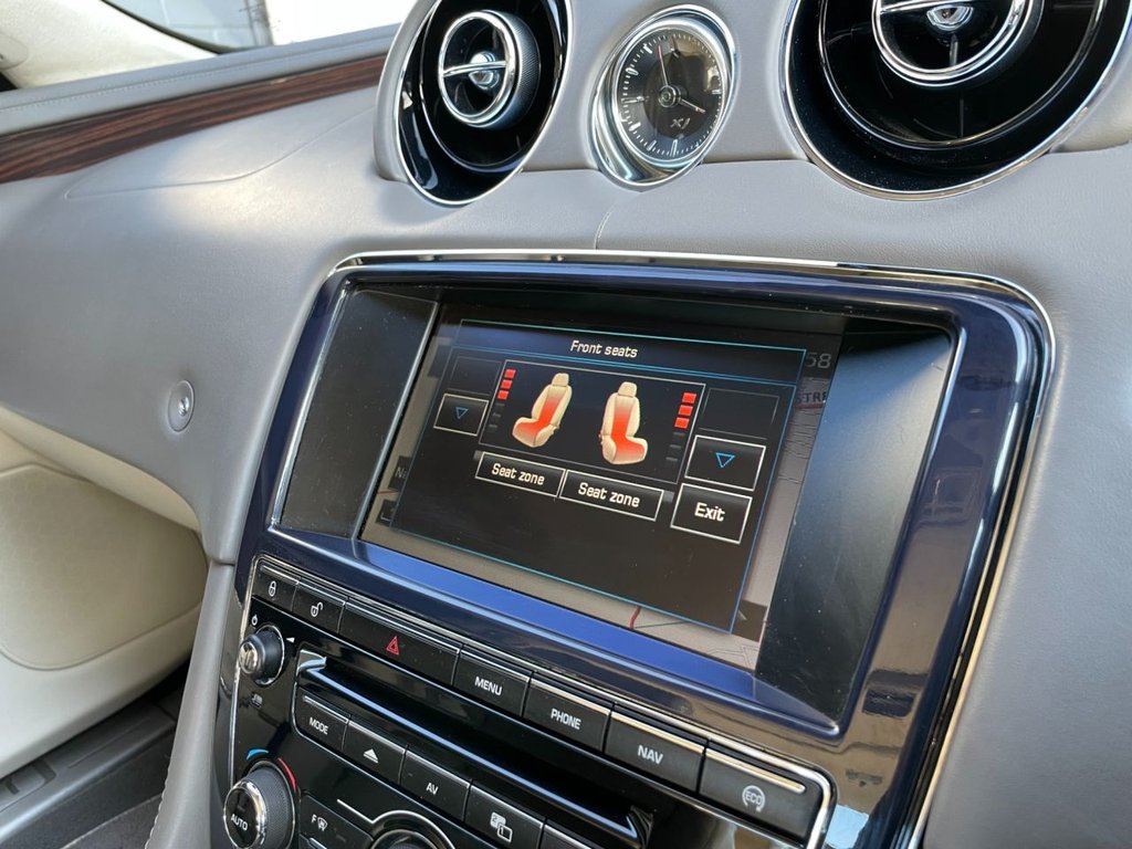 USED 2013 63 JAGUAR XJ 3.0 D V6 PORTFOLIO 4d 275 BHP 