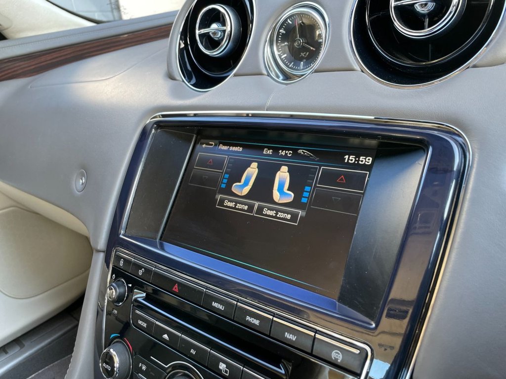 USED 2013 63 JAGUAR XJ 3.0 D V6 PORTFOLIO 4d 275 BHP 