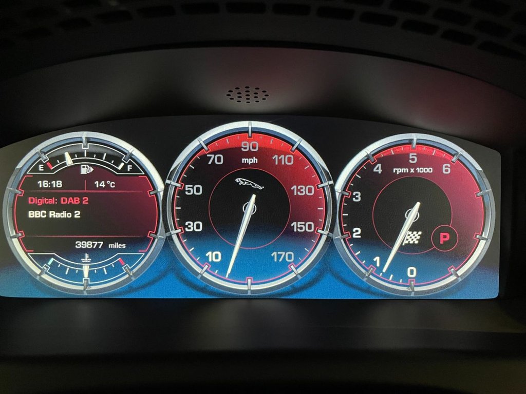 USED 2013 63 JAGUAR XJ 3.0 D V6 PORTFOLIO 4d 275 BHP 