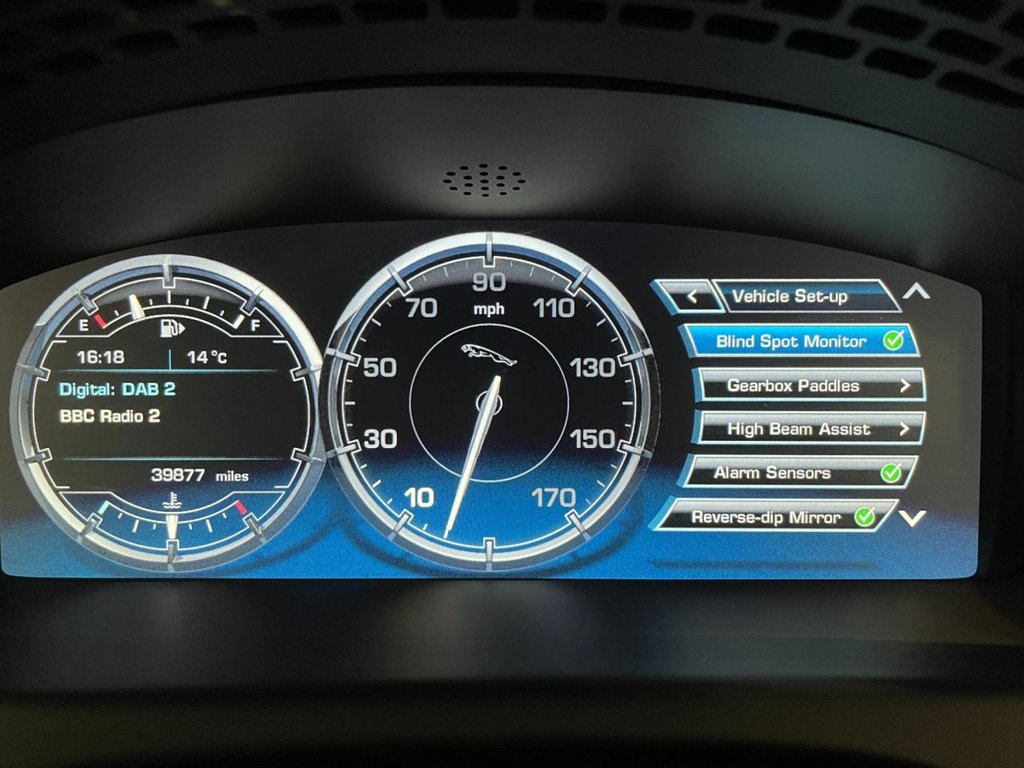 USED 2013 63 JAGUAR XJ 3.0 D V6 PORTFOLIO 4d 275 BHP 