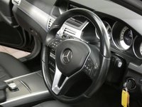USED 2015 15 MERCEDES-BENZ E-CLASS 2.1 E220 BLUETEC SE PREMIUM 5d 174 BHP PREMIUM EDITION SAT NAV PANORAMIC SUNROOF LEATHER HEATED SEATS 2 OWNERS SERVICE HISTORY