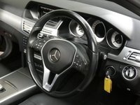 USED 2015 15 MERCEDES-BENZ E-CLASS 2.1 E220 BLUETEC SE PREMIUM 5d 174 BHP PREMIUM EDITION SAT NAV PANORAMIC SUNROOF LEATHER HEATED SEATS 2 OWNERS SERVICE HISTORY